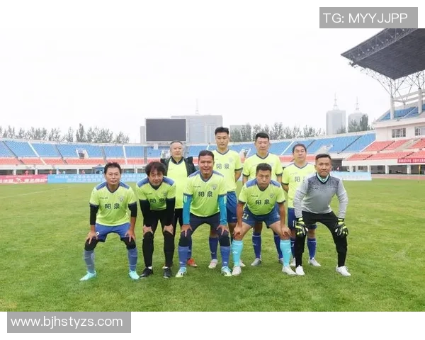 偶像球星带动足球潮流激发年轻人热情推动全民体育发展