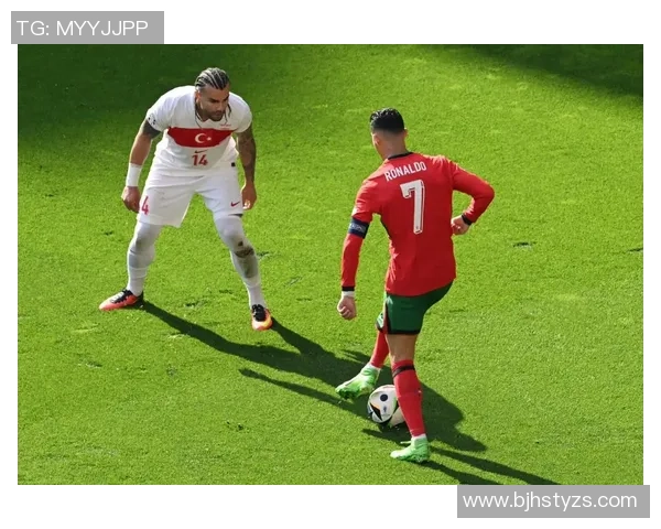 抖音最火足球明星盘点:这些球员带给你不一样的魅力与激情 抖音最火足球明星盘点:这些球员带给你不一样的魅力与激情